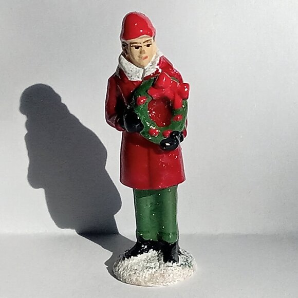 ๐ฏ 10 for $12 / Christmas Village Person holding Wreath - Picture 4 of 8